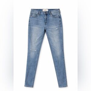 Hollister Light Wash Skinny Jeans - Women